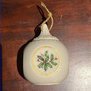 Lenox Holiday (Dimension) POMANDER Ornament with Holly and Berries. MADE IN USA!